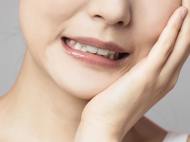 歯周病で不調を感じる女性